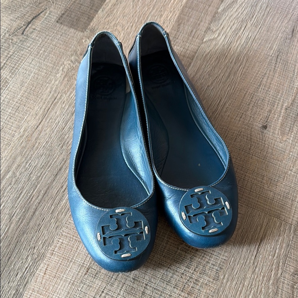 Tory Burch Reva Logo Leather Ballet Flats in Teal (dark teal) - pre owned